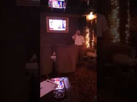 Красивый голос!!!! Подмосковные вечера