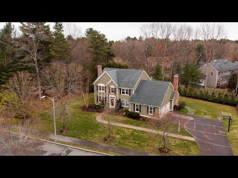 14 Copeland Drive, Bedford MA -  Stately Colonial Prominently Sited on a Sunny Corner