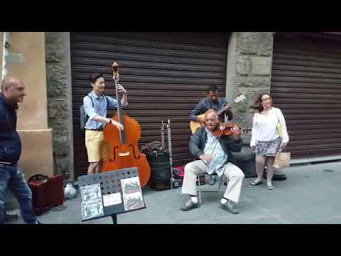 Autumn leaves - Romdraculas & Jun-Hyuk Choi