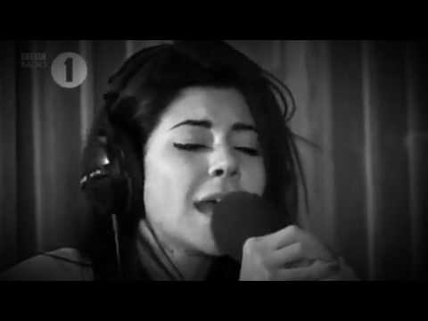 download lagu mp3 mp4 Marina And The Diamonds Starstrukk, download lagu Marina And The Diamonds Starstrukk gratis, unduh video klip Marina And The Diamonds Starstrukk