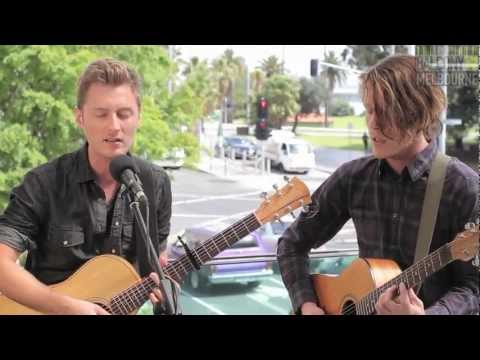 NEW EMPIRE - GHOSTS (BalconyTV)