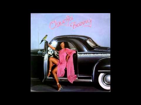 SHORT CUTS 2: Uffie - Difficult