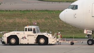 preview picture of video '[Carps swam at the Apron] JAL Boeing 767-300 JA8299 TAKE-OFF KOMATSU Airport 小松空港 2012.5.5'