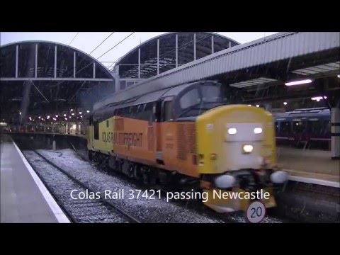 Colas Rail 37421 passing Newcastle with thrash