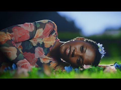 Emily Hakoola - Sunsets (Official Music Video)