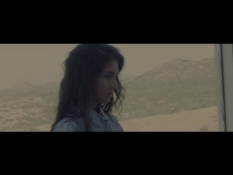 Video thumbnail for La Noche Y Un Huracán
