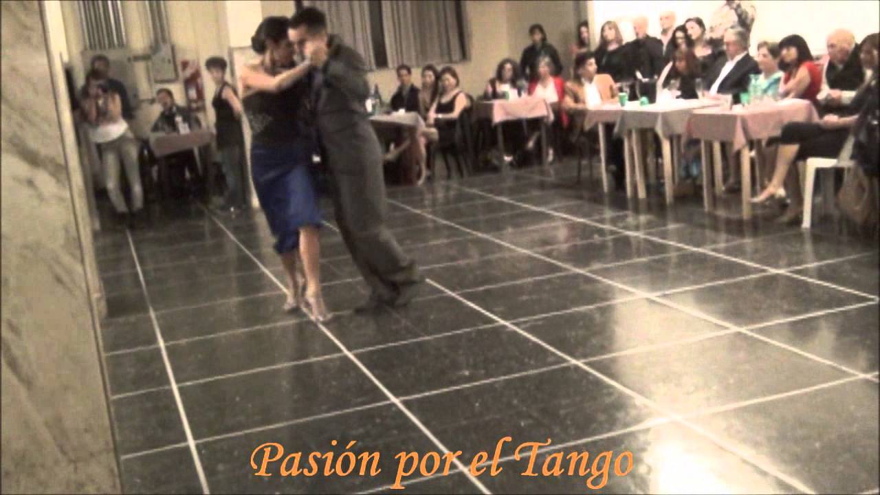 CLARISA ARAGON y JONATHAN SAAVEDRA Bailan el Vals LOCA DE AMOR en FLOREAL MILONGA
