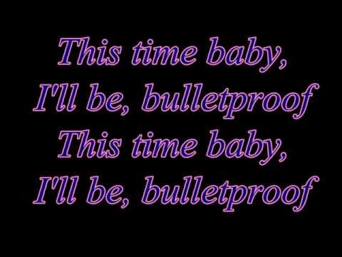 Bulletproof - La Roux (Lyrics)