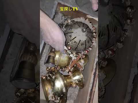 金属探知機で4000年前の宝物を発見