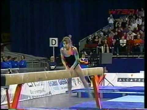 Andreea Ulmeanu -2001 DTB Balance Beam