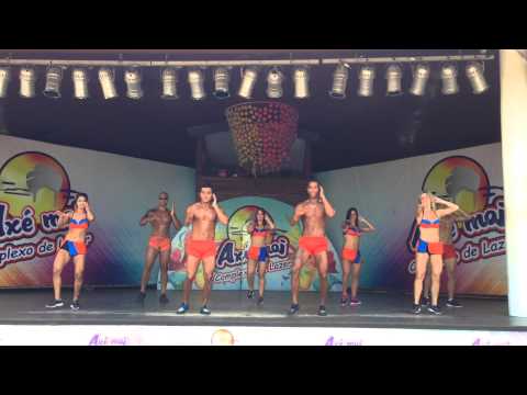 Cia Axe Moi - Xenhenhem - OUT 2014