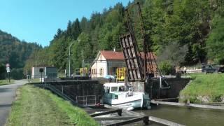 preview picture of video 'Elsaß - Rhein-Marne-Kanal von Saverne nach Lützelburg'