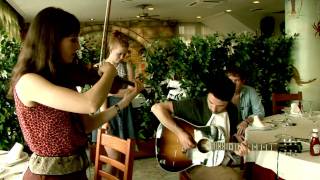 Sesiones Ligeras 033. Los Campesinos! &quot;The sea is a good place to think of the future&quot;