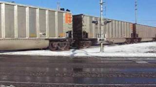 preview picture of video 'CN 783 Empty Detroit Edison Coal Train, Woodruff Rd., Rockwood, MI 01/12/10'