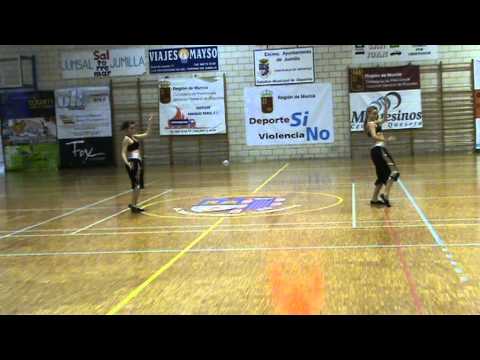 Fittnes acrobatico duo Rocio e Irene