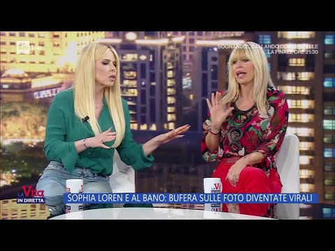 Mussolini-Lecciso, è polemica sulle foto virali Loren-Al Bano - La Vita in Diretta 30/05/2025