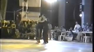 Video thumbnail for Сlaudia Codega y Esteban Moreno impro.m4v