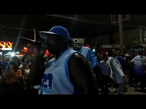 Portela 2019: arrancada do samba no ensaio de rua