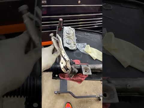 How to center a power steering rack and pinion prior to installing it #mechanic #rackandpinion#car 💪