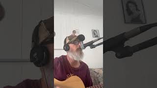 Here’s a little bit from the man in black. #johnnycash #folsomprisonblues  #singersongwriter ￼