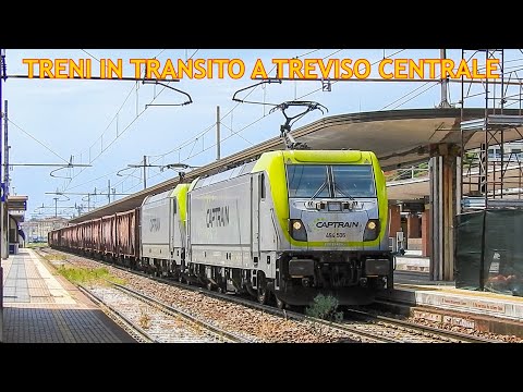 TRENI IN TRANSITO ALLA STAZIONE DI TREVISO CENTRALE