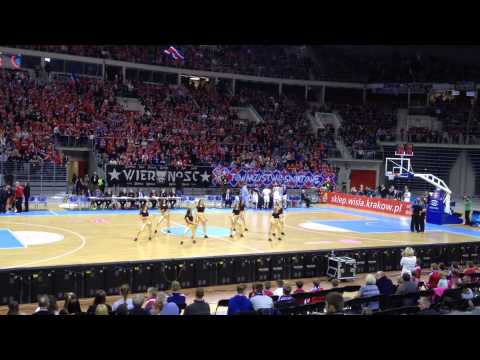 Cheerleaderki na meczu Wisła Kraków- Galatasaray Stambuł