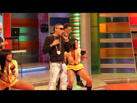 TOXIC CROW CANTANDO LOS TIGUERES QUE GATAN EN AQUI SE HABLA ESPANOL