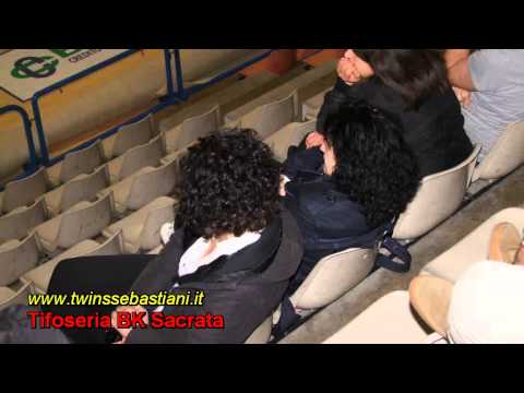 Tifoseria BK Sacrata 03.04.2012.wmv