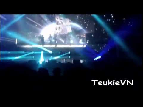 [FANCAM] 120315 Superman - Super Junior at Vietnam - Korea Festival