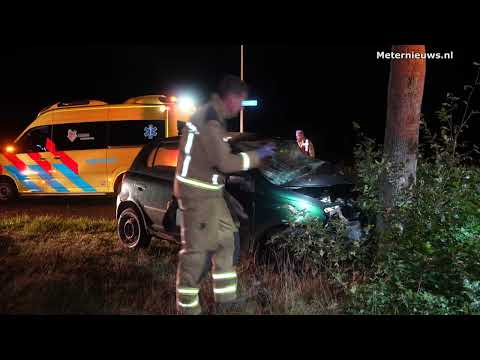 Gewonde na frontale aanrijding boom in Zuidwolde
