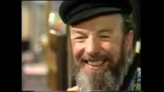 Classic Sesame Street - The Green Grass There's A Hole In The Bucket 1969