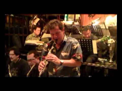 Benny's Bugle -   Kenny Martyn (Clarinet) with the Ned Kelly's Rehearsal Big Band