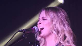 &quot;I Don&#39;t Want You To Go (Live at The Cash Creek Club)&quot; - Carolyn Dawn Johnson with Cash Creek