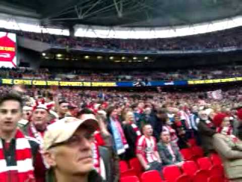 Sunderland fans singing 'oh vito mannone' 3/2/2014