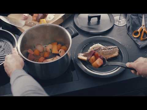 Fiskars Hard Face Nerūdijančio plieno keptuvė troškinimui 1,8 L / 18 cm