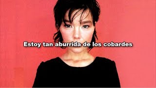 björk: 5 years (español)