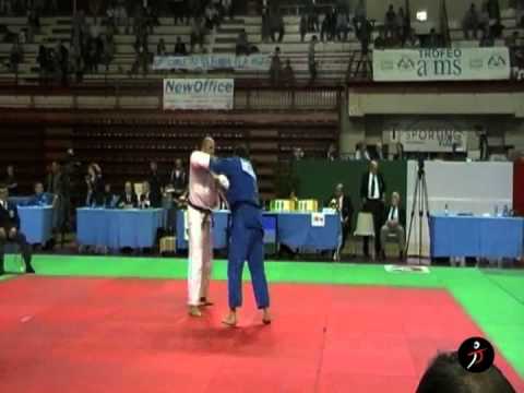 italiajudo_Camp Ita Assoluti Novara 2011 - Buono Nicandro vs Borin Alberto - 100 kg