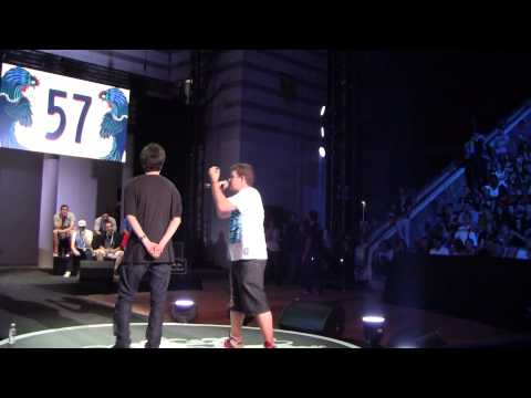 Arkano vs Kensuke - Cuartos Madrid - Red Bull Batalla de los Gallos 2014