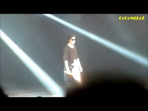 Ending + 90 Degree Bow -  G-DRAGON 2013 WORLD TOUR: ONE OF A KIND Singapore