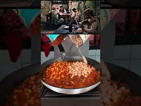 Famous Terence Hill & Bud Spencer beans🤤#terencehill #budspencer #beans #foodshorts #movierecipe