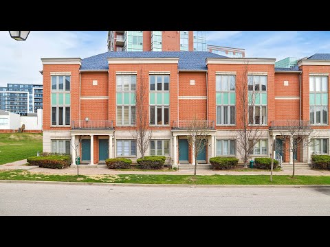JUST LISTED: 26 Suncrest Blvd, Markham (Leslie St/Hwy 7) FOR SALE: $988,000