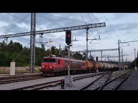 SŽ 363 031 with oil train in Postojna, Slovenia