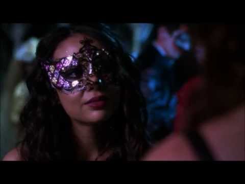 Pretty Little Liars 2x25 - The Girls Arrive At The Masqurade Ball + Spencer & Mona Scene.