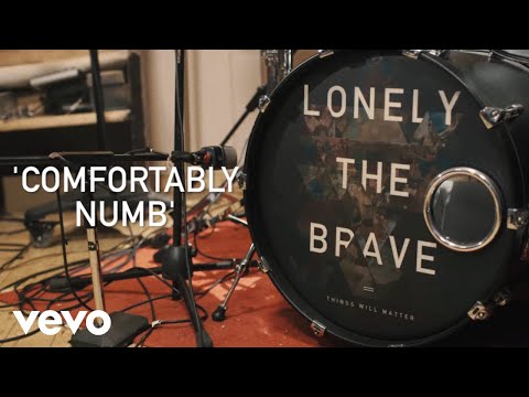 Lonely The Brave - Comfortably Numb (Live From The Glasshouse)