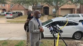 Man fatally shoots his father in Richmond-area home, Fort Bend sheriff says | Raw interview