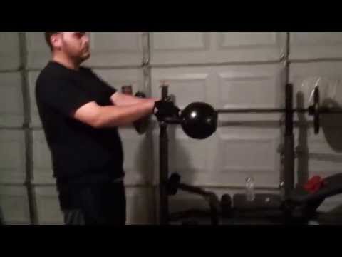 Kettlebell swings 32kg (70lbs) Mando