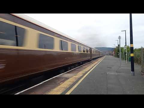d1935 ( 47805) passes abergle and pensarn with a 3 tone