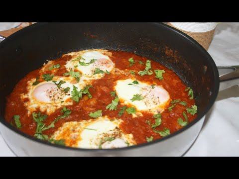 Shakshuka/ Traditional shakshuka recipe/ Middle eastern egg dish