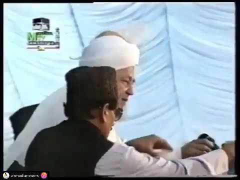 Kalifi i Katërt i Xhematit Musliman Ahmedia,Hazret Mirza Tahir Ahmed (Allahu e mëshiroftë)