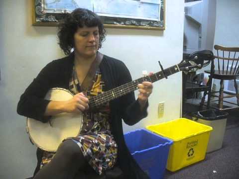 Greenback Dolly-O on banjo played fast